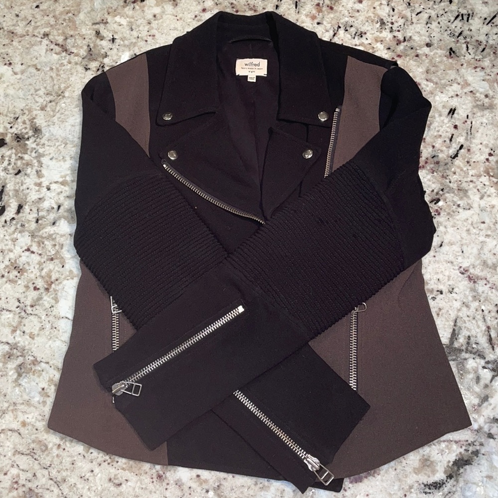 Aritzia Montessori Jacket (Wilfred)
